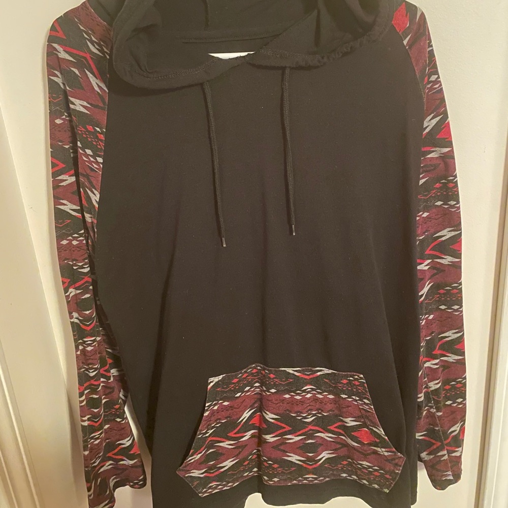 Tribal thin hoodie